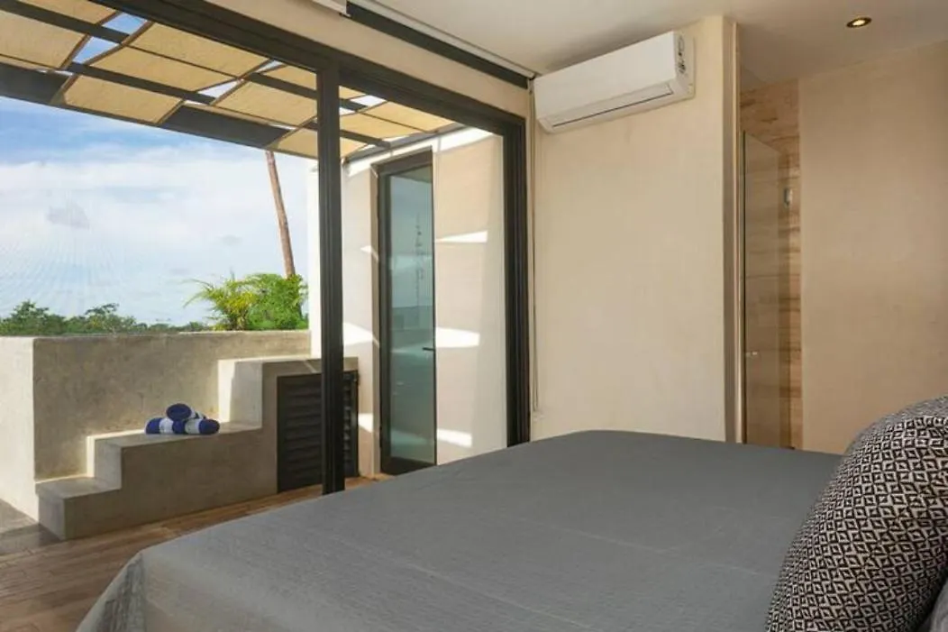 Apartment 2 Floors W/Private Roof Top Pool.Near Beach&Town. Tulum